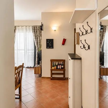 Mard Living Cozy 2br Near Lejlighed